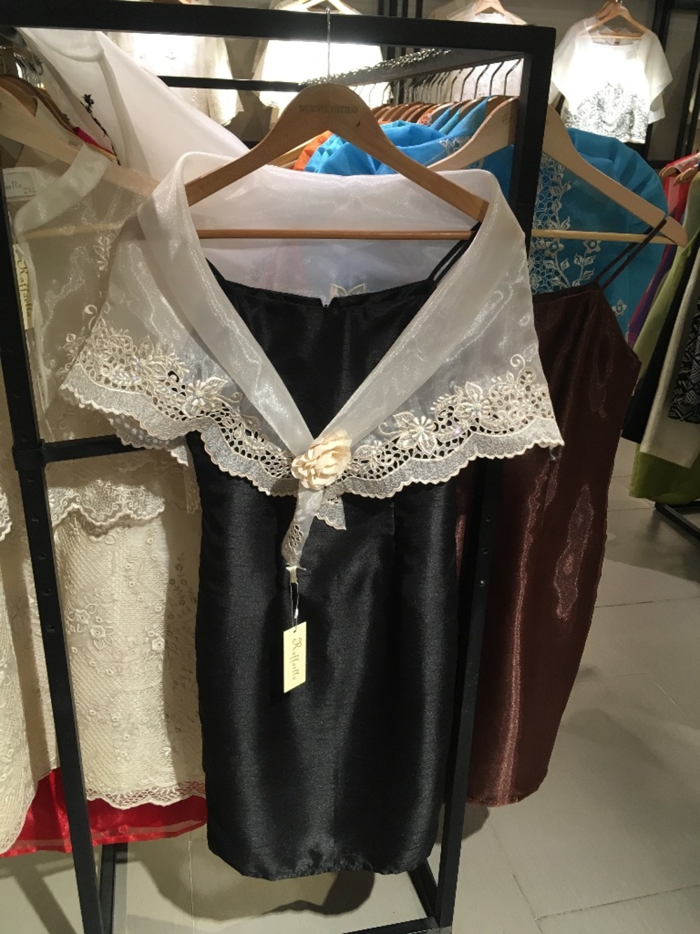 Filipiniana Alampay
